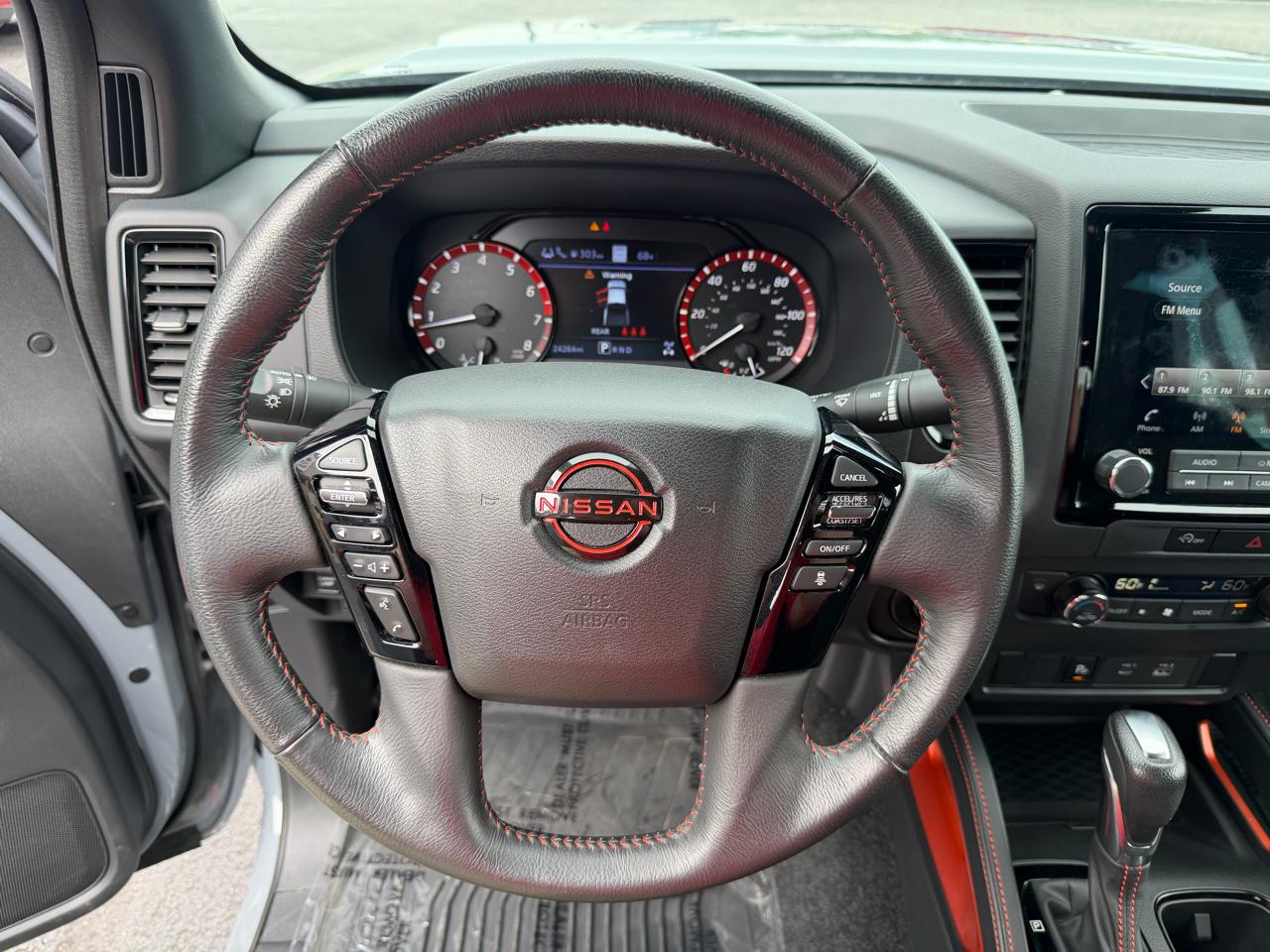 Nissan Frontier Crew Cab 4x4 PRO-4X 2024