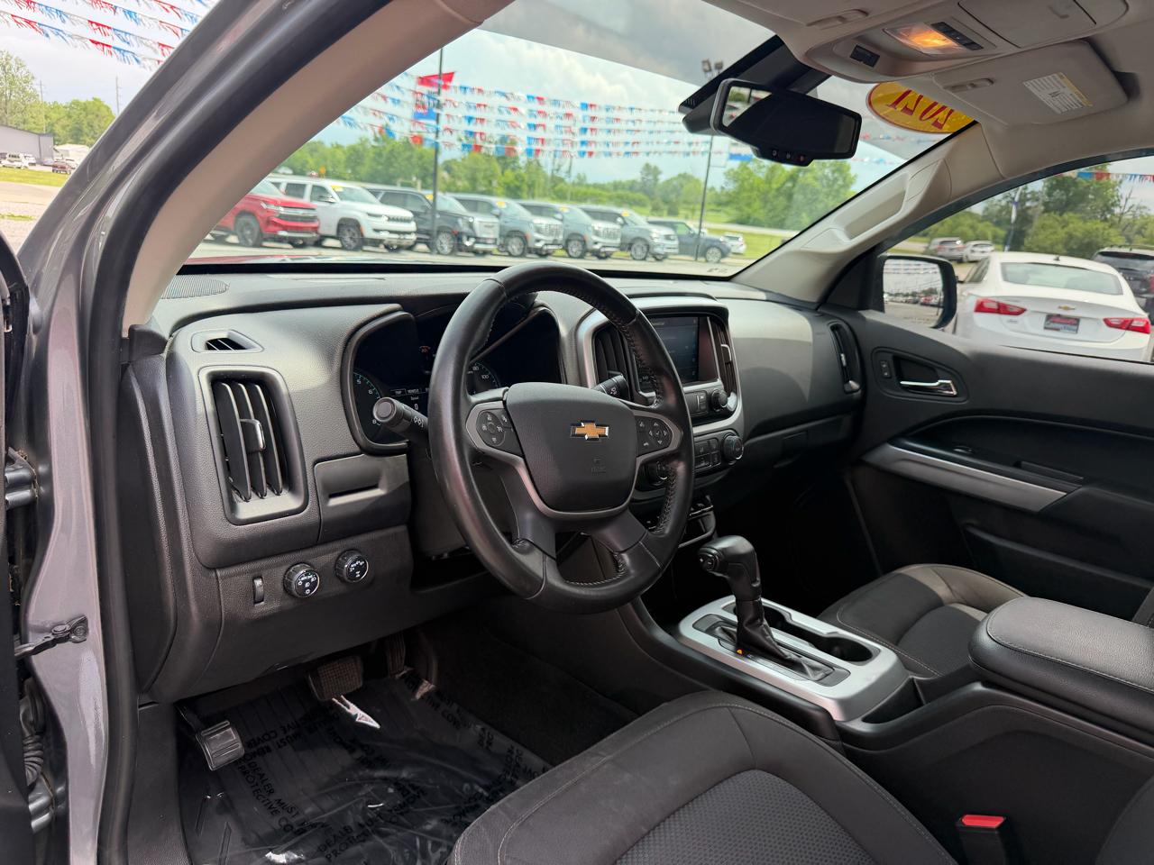 Chevrolet Colorado 4WD Crew Cab 141" LT 2021