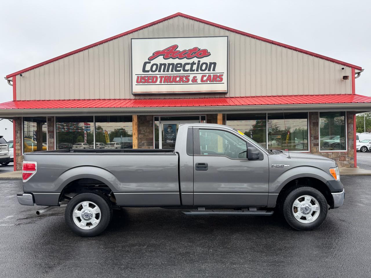 Ford F-150 2WD Reg Cab 126" XL 2013
