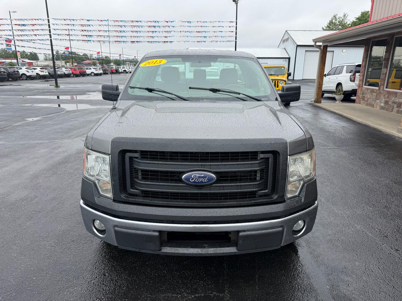 Ford F-150 2WD Reg Cab 126" XL 2013