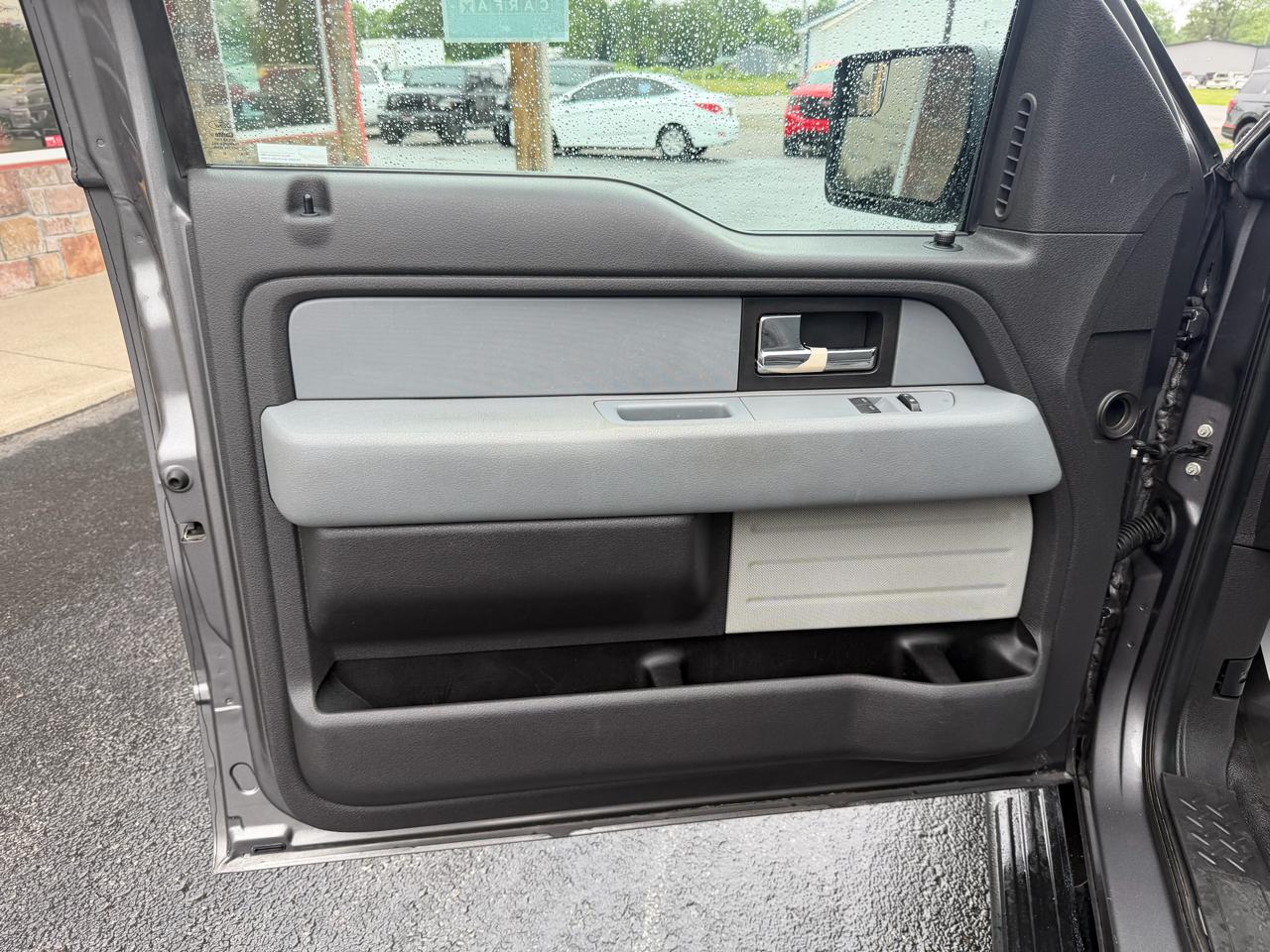Ford F-150 2WD Reg Cab 126" XL 2013