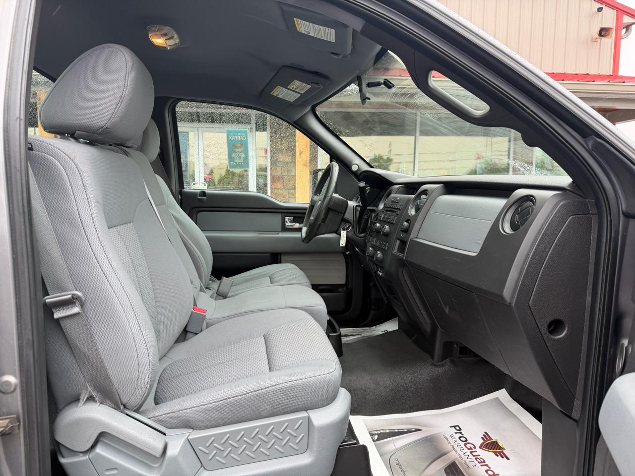 Ford F-150 2WD Reg Cab 126" XL 2013