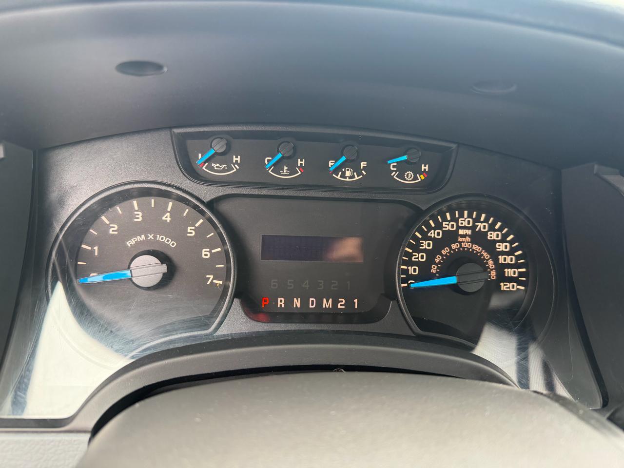 Ford F-150 2WD Reg Cab 126" XL 2013