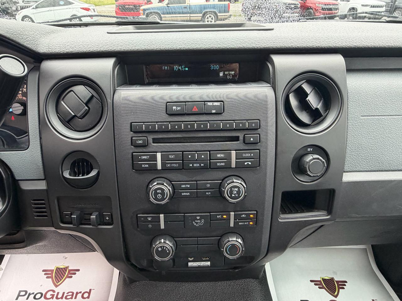 Ford F-150 2WD Reg Cab 126" XL 2013