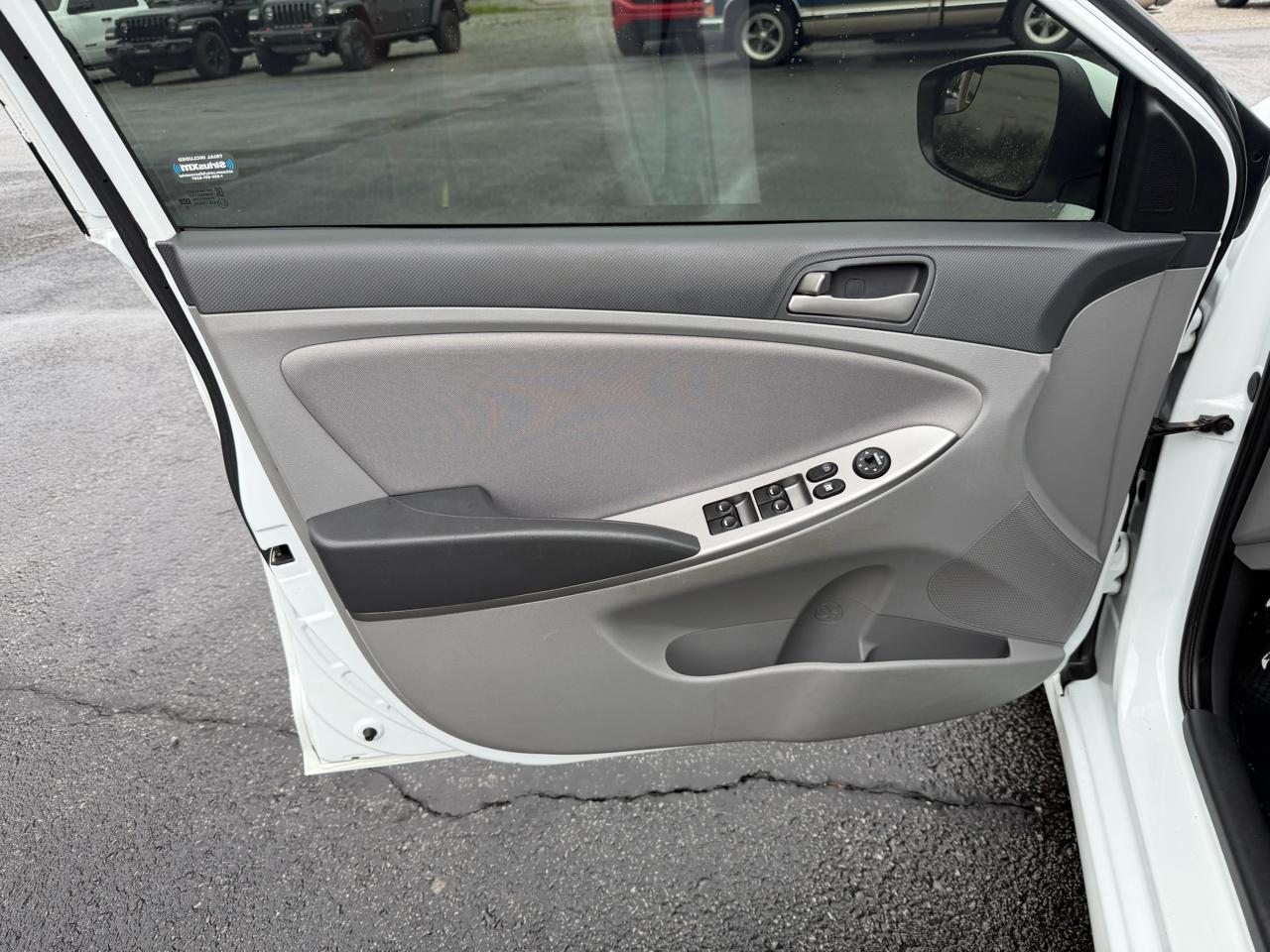 Hyundai Accent 4dr Sdn Auto SE 2016