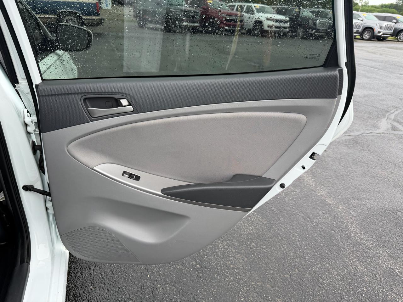 Hyundai Accent 4dr Sdn Auto SE 2016