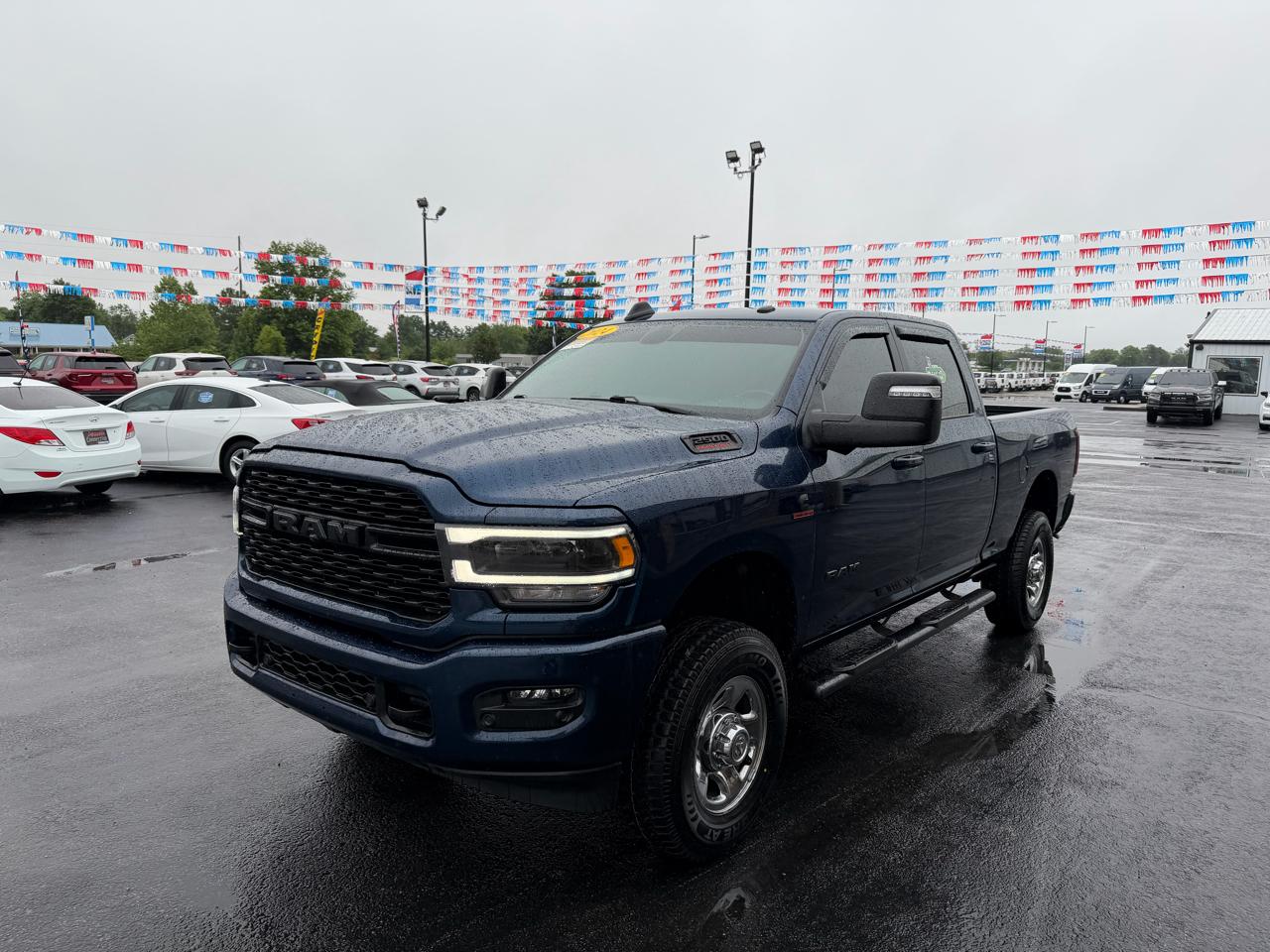 RAM 2500 Big Horn 4x4 Crew Cab 6'4" Box 2024