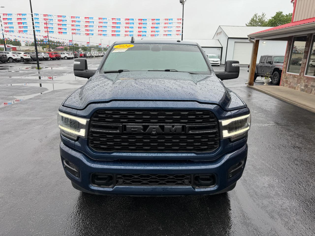 RAM 2500 Big Horn 4x4 Crew Cab 6'4" Box 2024
