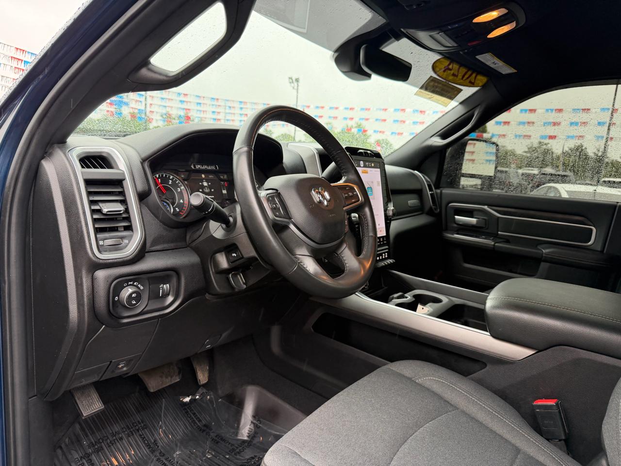 RAM 2500 Big Horn 4x4 Crew Cab 6'4" Box 2024