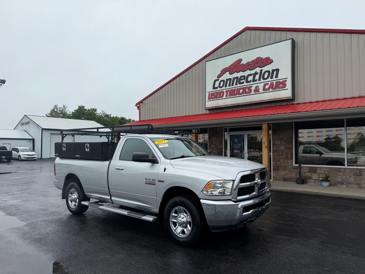 RAM 2500 SLT 4x2 Reg Cab 8' Box 2017