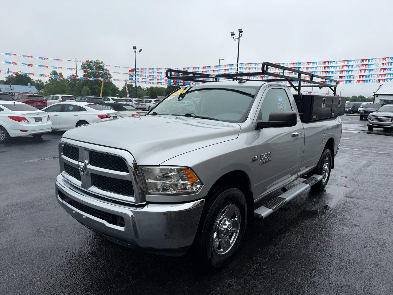 RAM 2500 SLT 4x2 Reg Cab 8' Box 2017