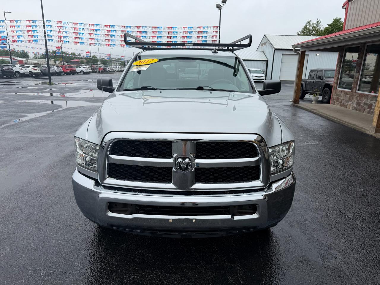RAM 2500 SLT 4x2 Reg Cab 8' Box 2017