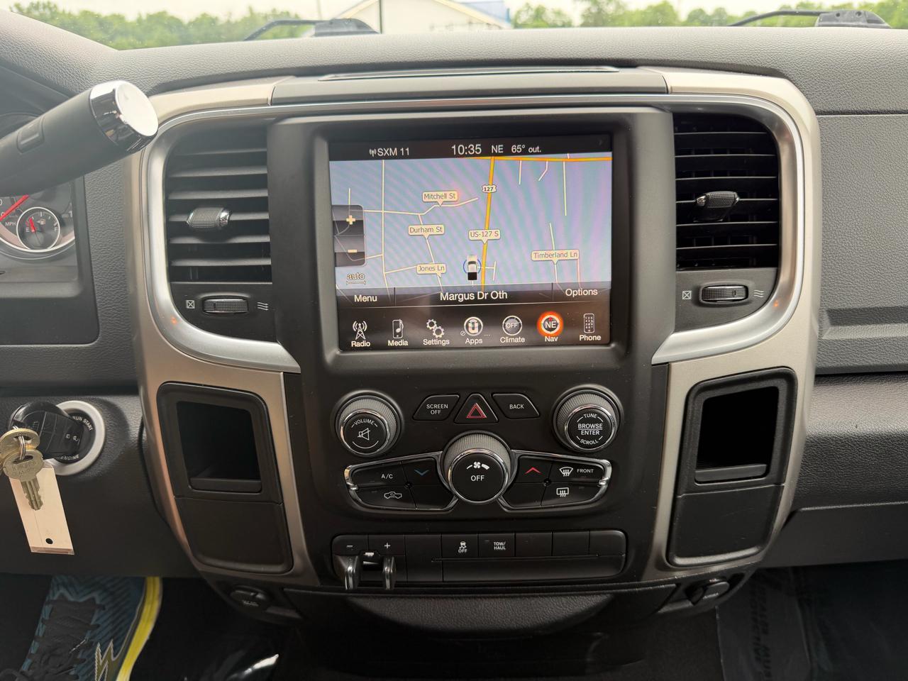 RAM 2500 SLT 4x2 Reg Cab 8' Box 2017