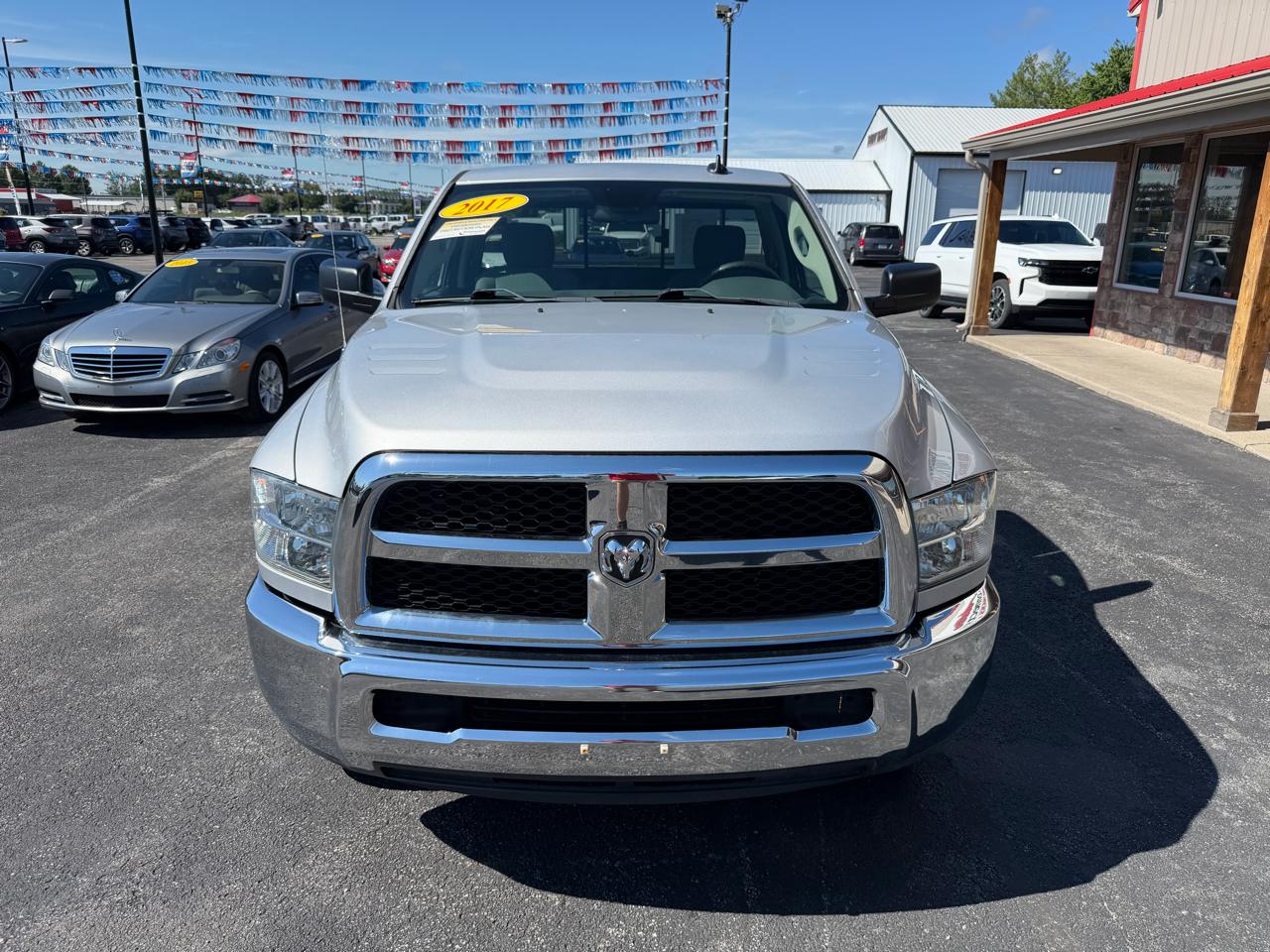 RAM 2500 SLT 4x2 Reg Cab 8' Box 2017