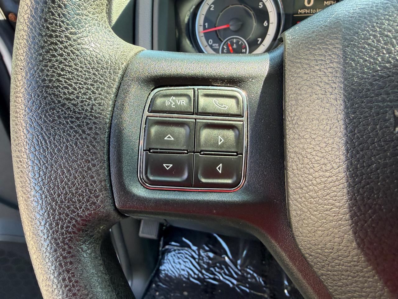 RAM 2500 SLT 4x2 Reg Cab 8' Box 2017