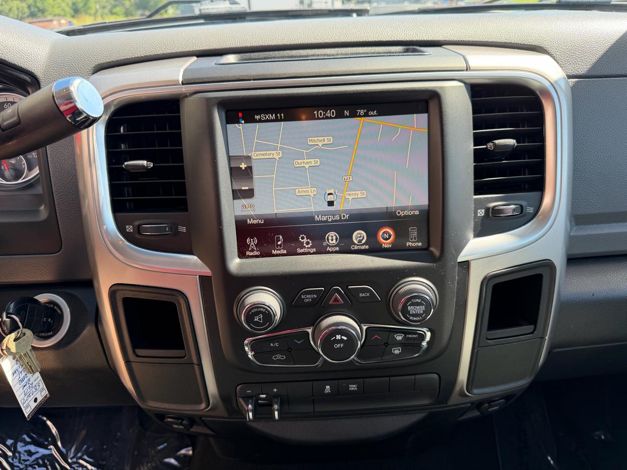 RAM 2500 SLT 4x2 Reg Cab 8' Box 2017