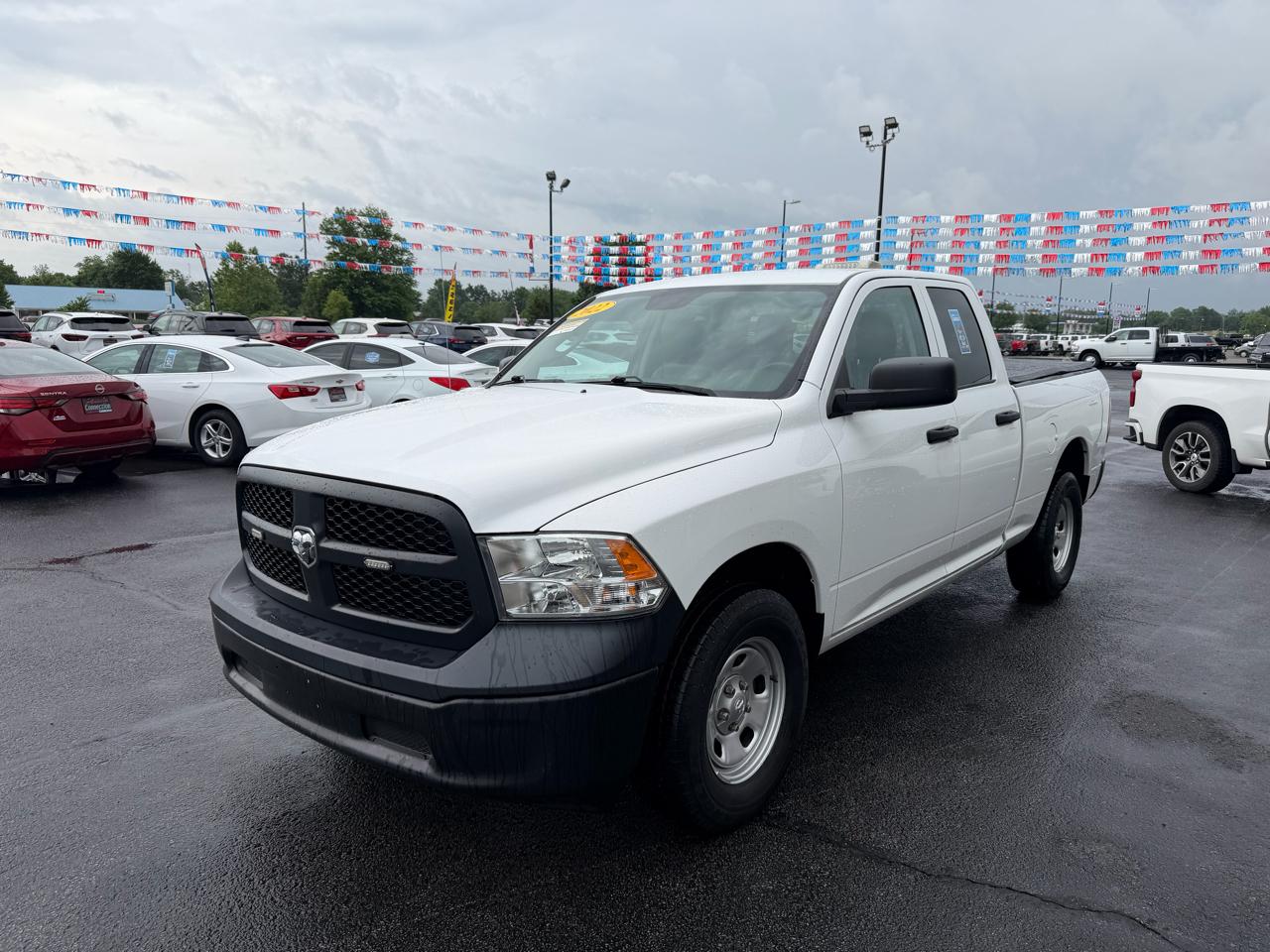 RAM 1500 Classic Tradesman 4x4 Quad Cab 6'4" Box 2022