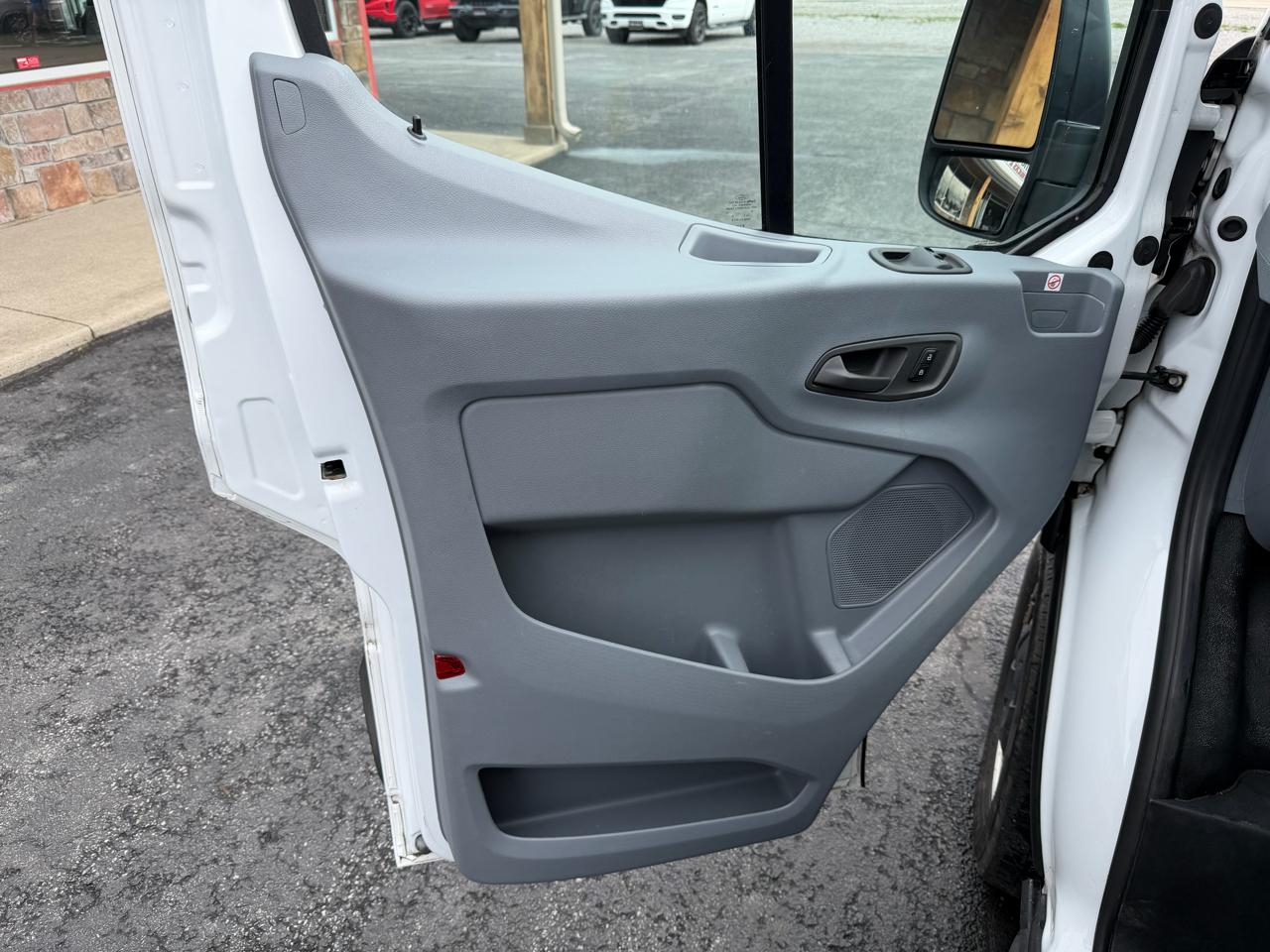 Ford Transit Van T-150 130" Low Rf 8600 GVWR Swing-Out RH Dr 2019