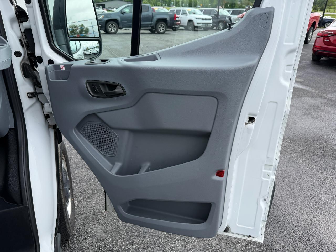 Ford Transit Van T-150 130" Low Rf 8600 GVWR Swing-Out RH Dr 2019