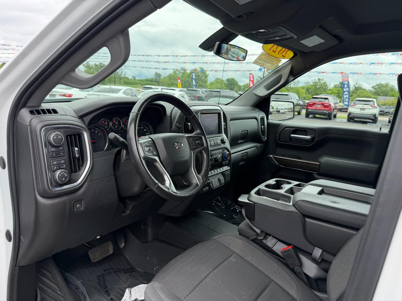Chevrolet Silverado 1500 4WD Crew Cab 147" RST 2021