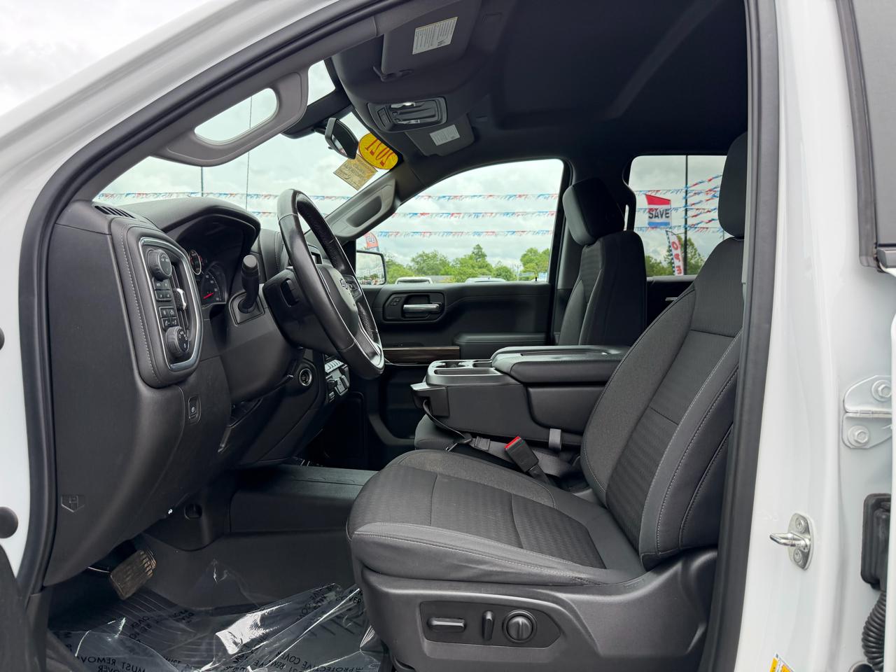 Chevrolet Silverado 1500 4WD Crew Cab 147" RST 2021