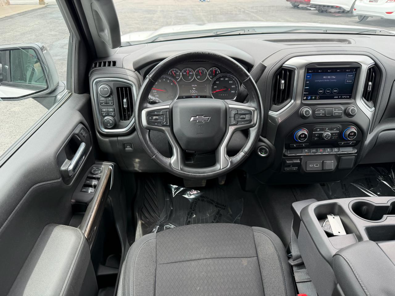 Chevrolet Silverado 1500 4WD Crew Cab 147" RST 2021