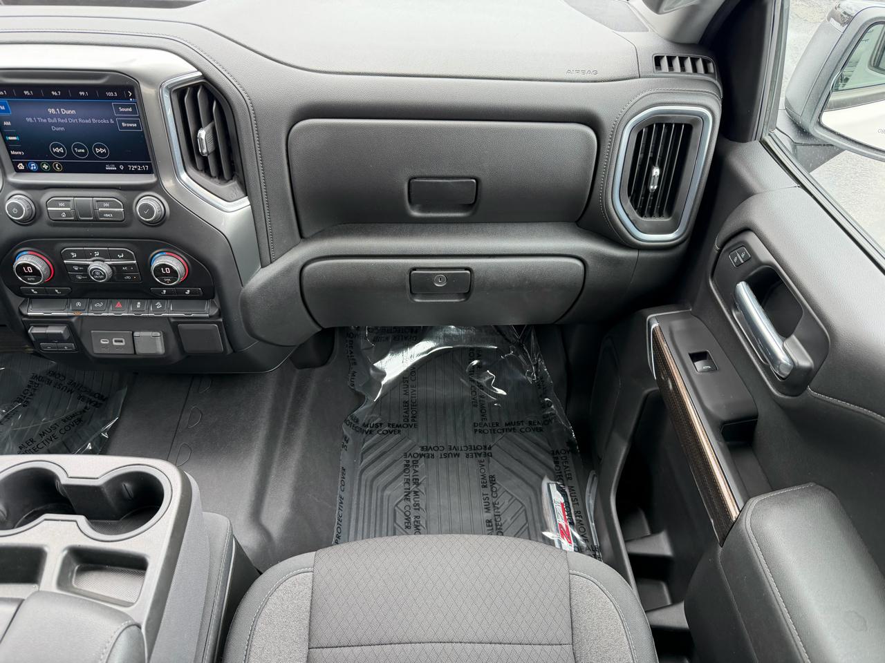 Chevrolet Silverado 1500 4WD Crew Cab 147" RST 2021
