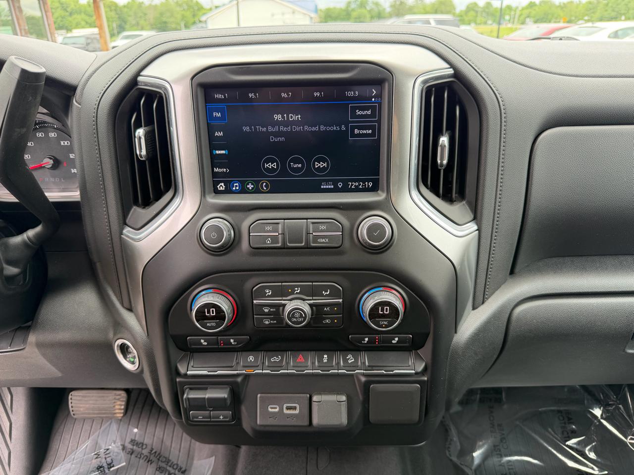 Chevrolet Silverado 1500 4WD Crew Cab 147" RST 2021