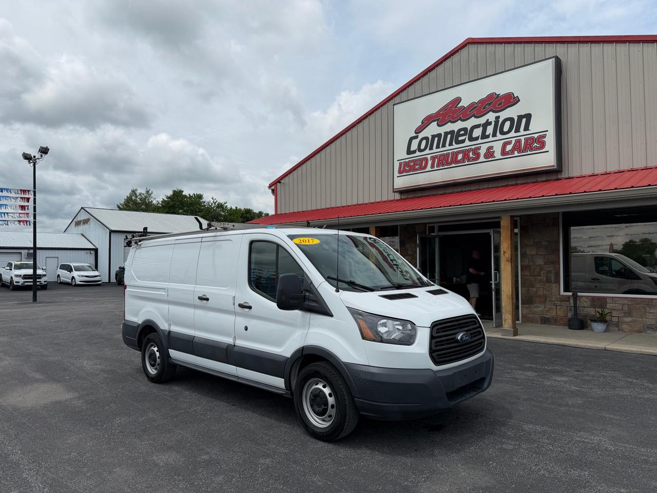 Ford Transit Van T-150 130" Low Rf 8600 GVWR Swing-Out RH Dr 2017