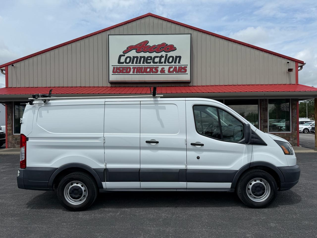 Ford Transit Van T-150 130" Low Rf 8600 GVWR Swing-Out RH Dr 2017