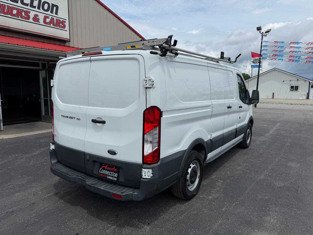 Ford Transit Van T-150 130" Low Rf 8600 GVWR Swing-Out RH Dr 2017