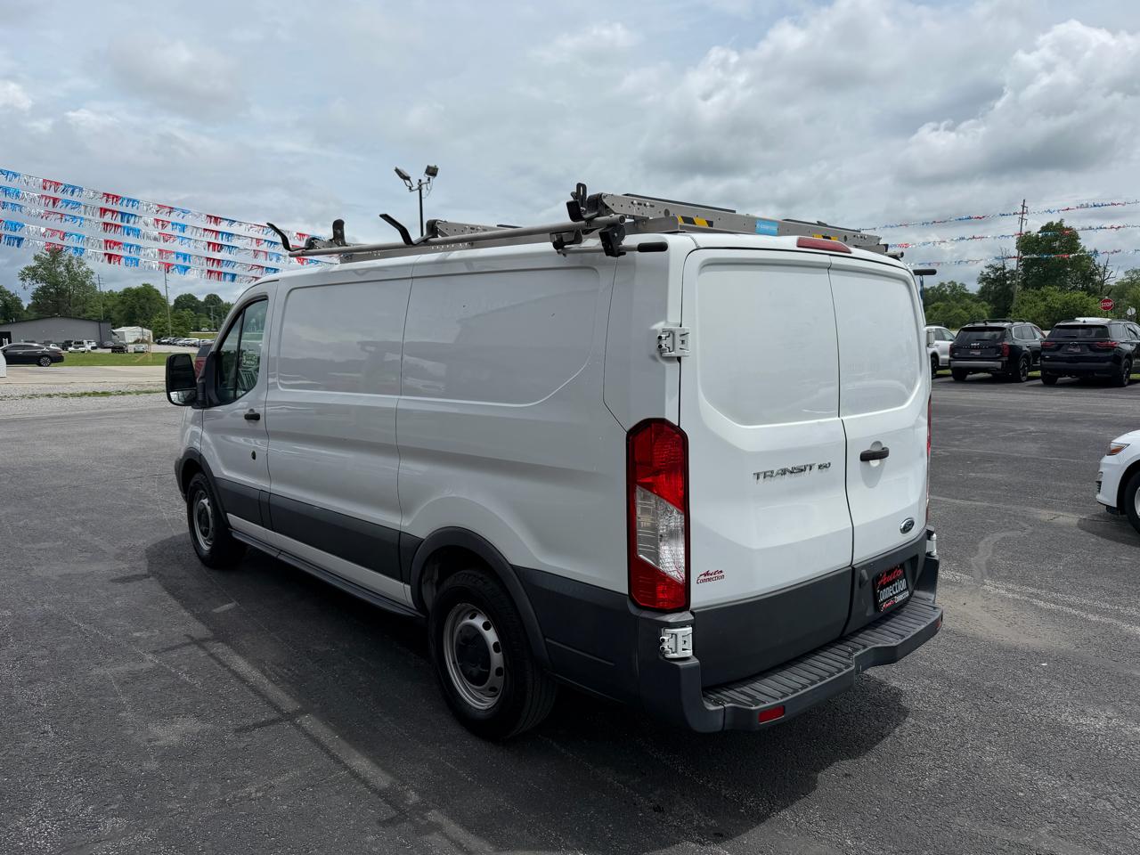 Ford Transit Van T-150 130" Low Rf 8600 GVWR Swing-Out RH Dr 2017