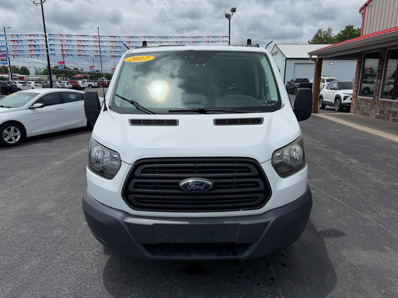 Ford Transit Van T-150 130" Low Rf 8600 GVWR Swing-Out RH Dr 2017