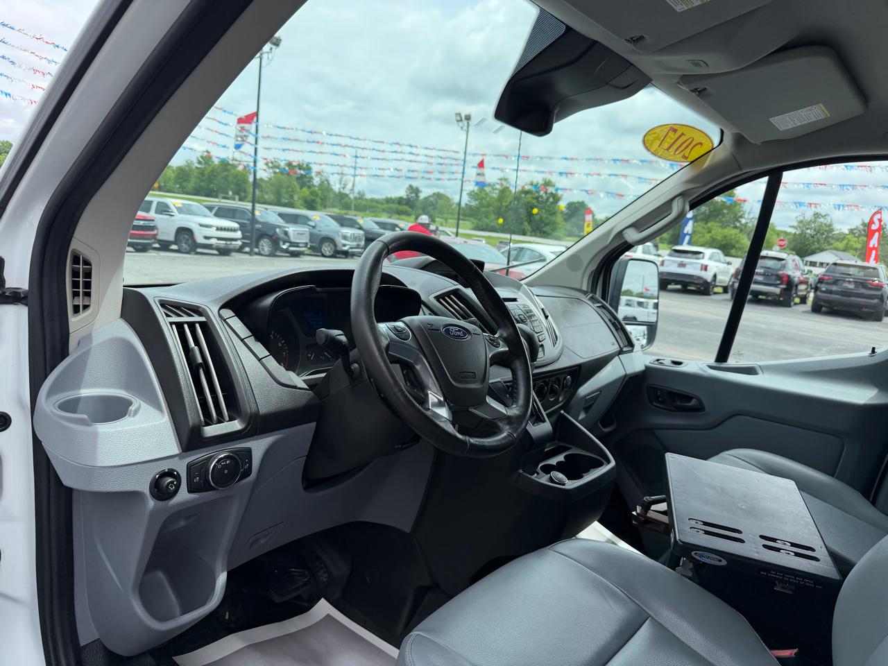 Ford Transit Van T-150 130" Low Rf 8600 GVWR Swing-Out RH Dr 2017