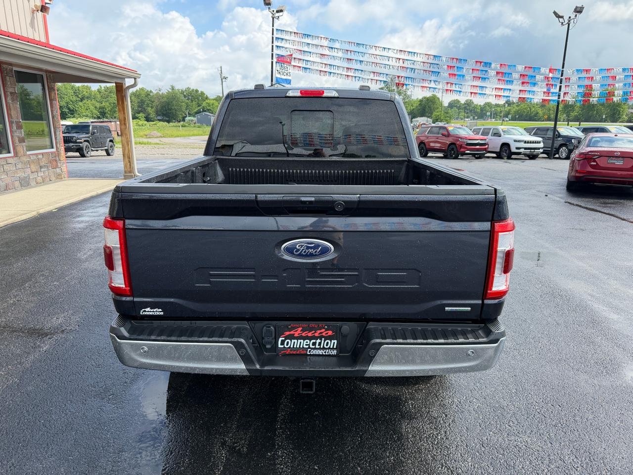 Ford F-150 4WD SuperCrew 145" Lariat 2022