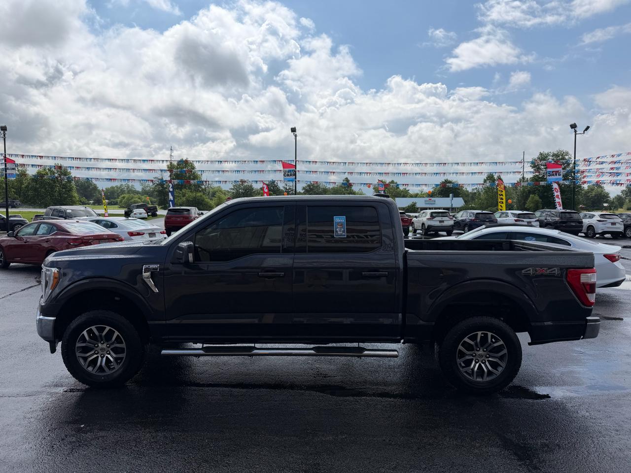 Ford F-150 4WD SuperCrew 145" Lariat 2022