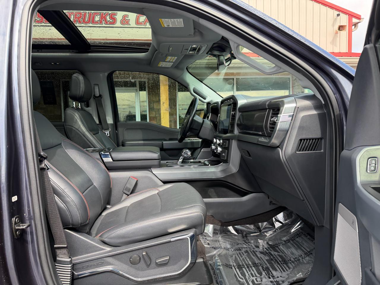 Ford F-150 4WD SuperCrew 145" Lariat 2022