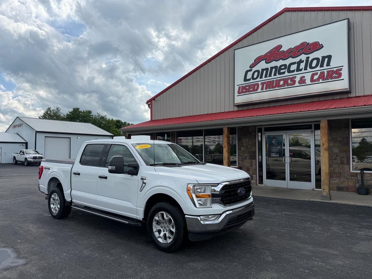 Ford F-150 4WD SuperCrew 139" XLT 2021