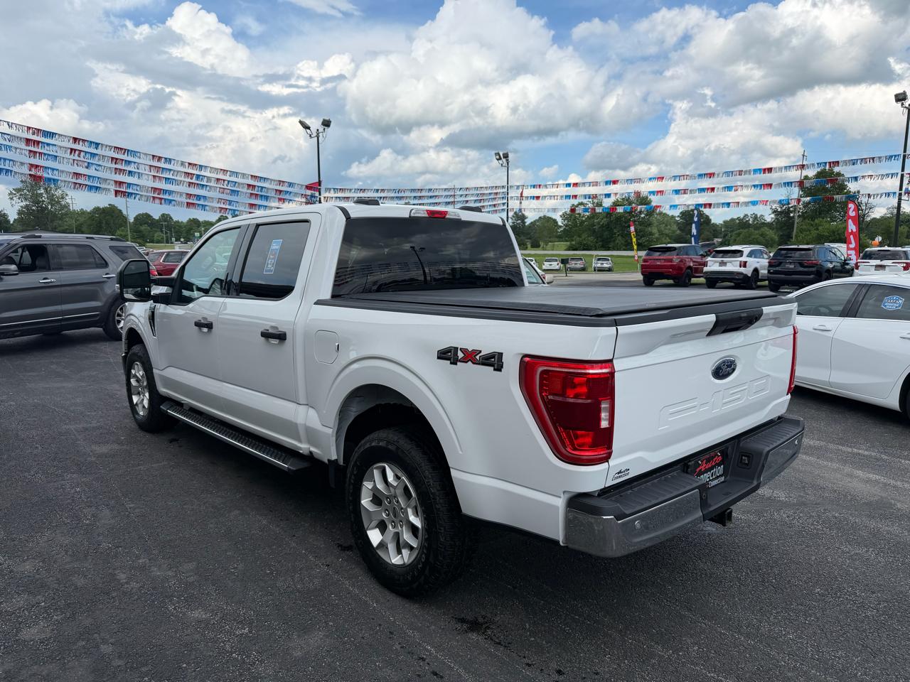 Ford F-150 4WD SuperCrew 139" XLT 2021