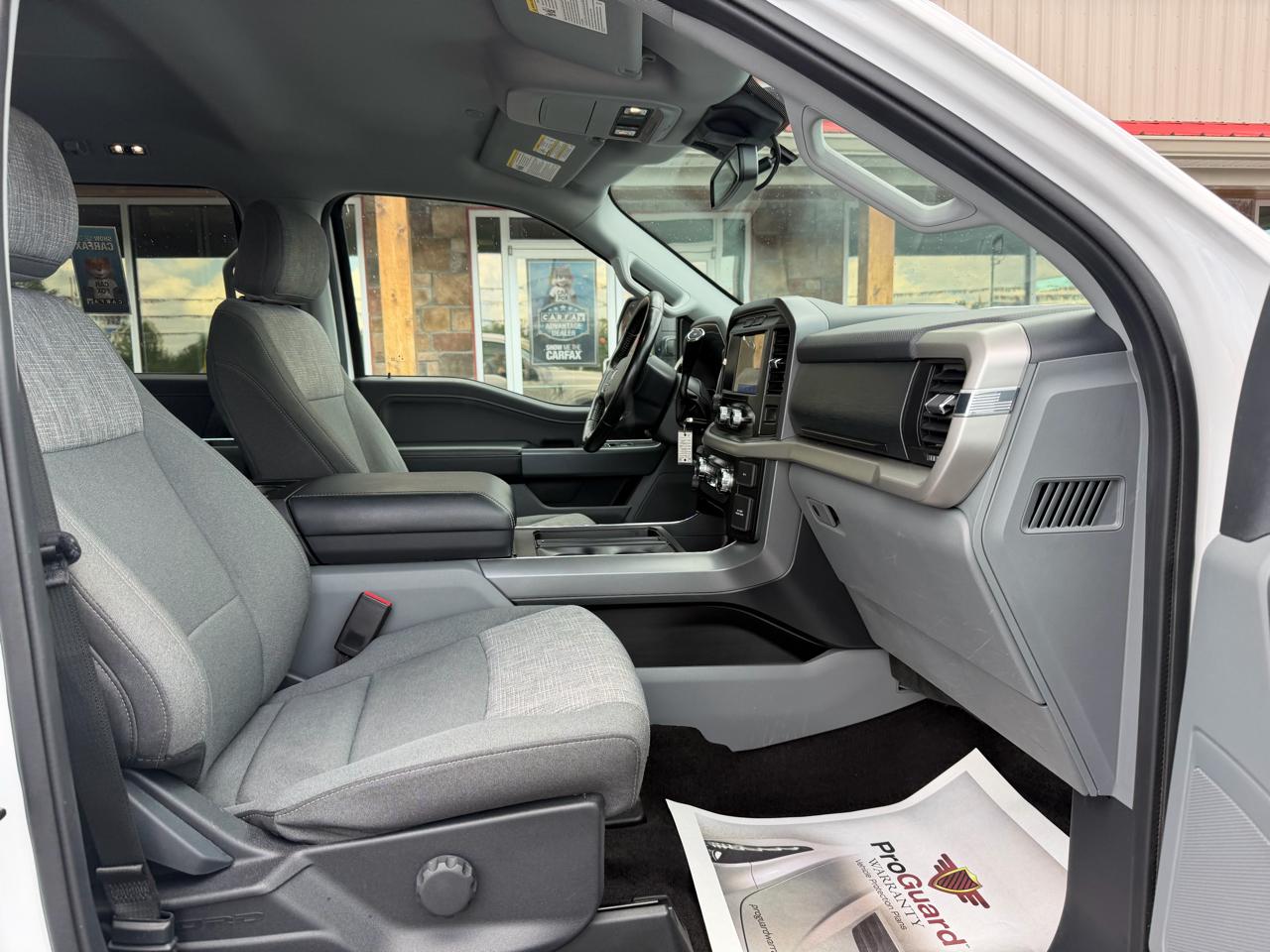 Ford F-150 4WD SuperCrew 139" XLT 2021