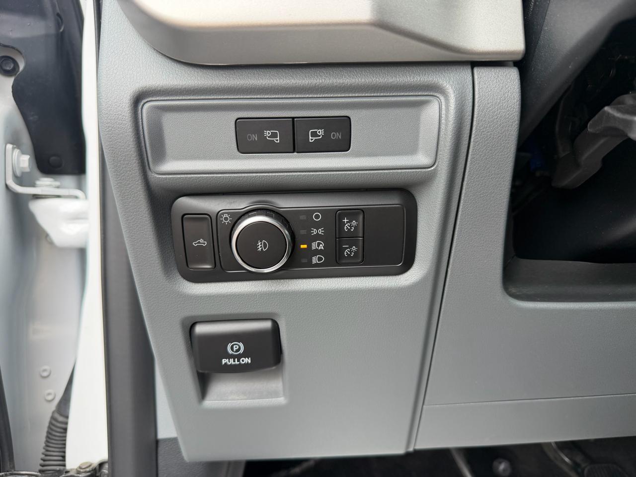 Ford F-150 4WD SuperCrew 139" XLT 2021