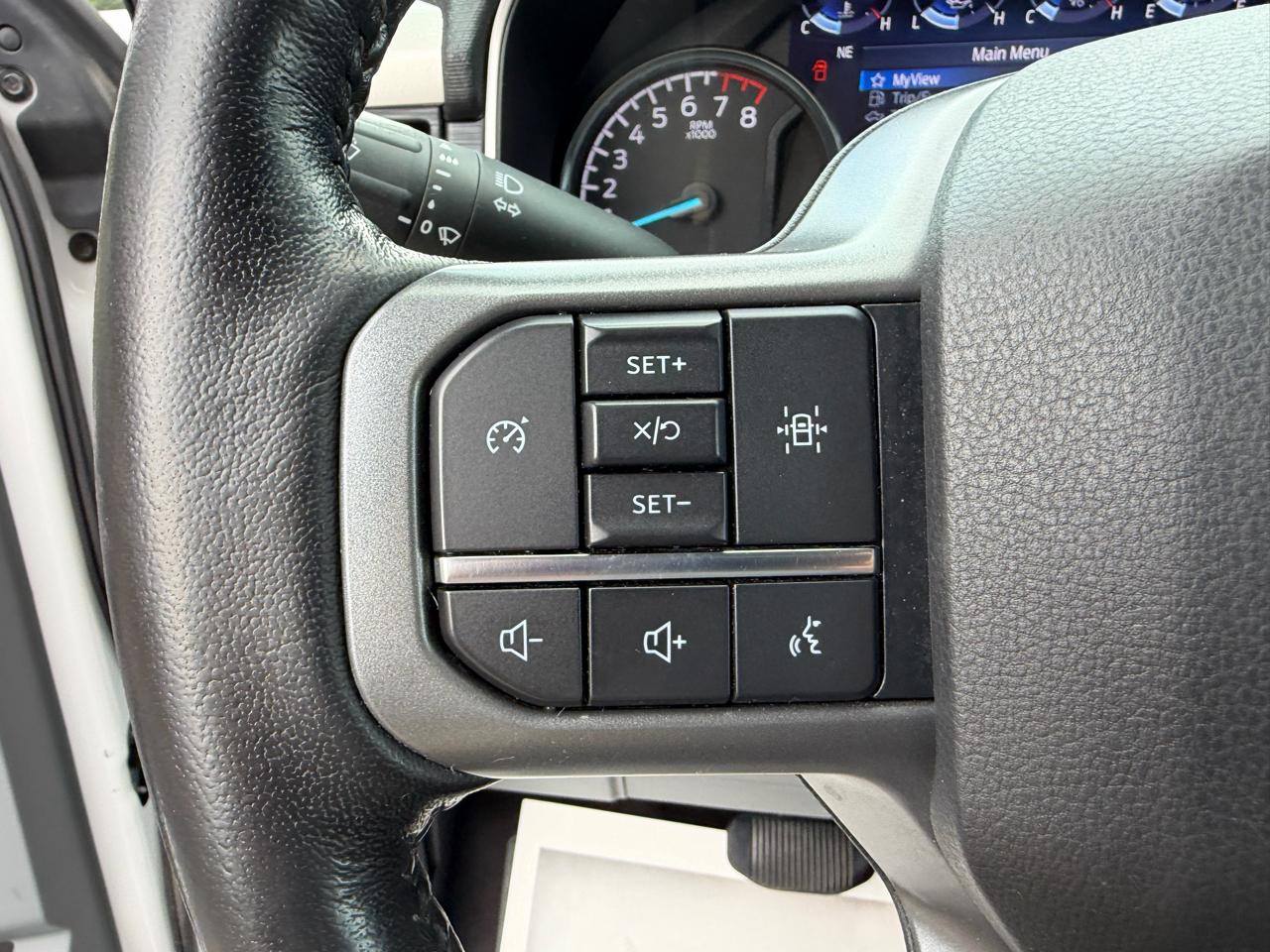 Ford F-150 4WD SuperCrew 139" XLT 2021