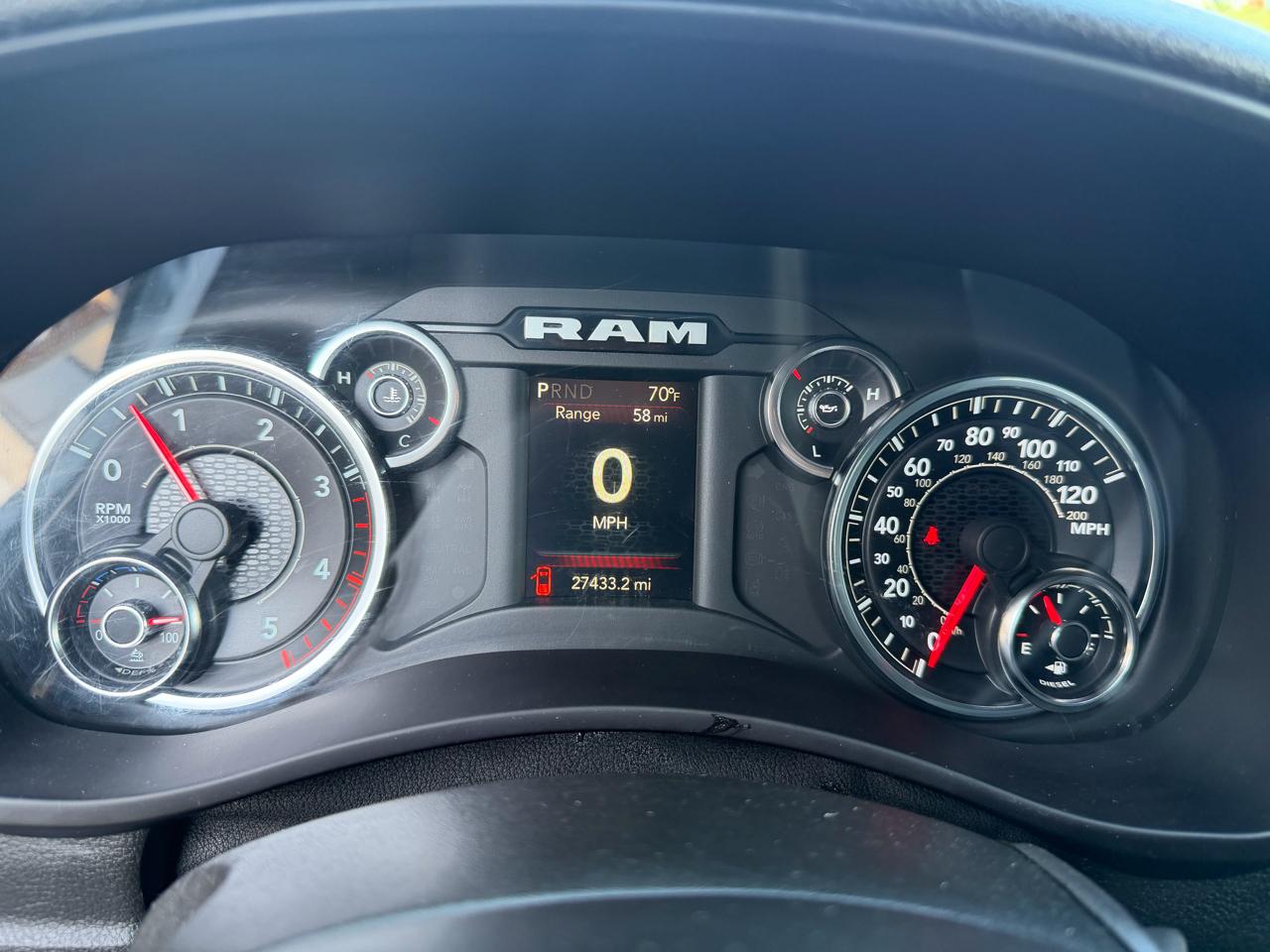 RAM 3500 Tradesman 4x4 Crew Cab 8' Box 2023