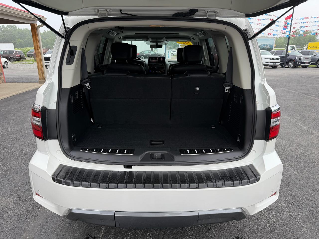 Nissan Armada 4x2 Platinum 2023