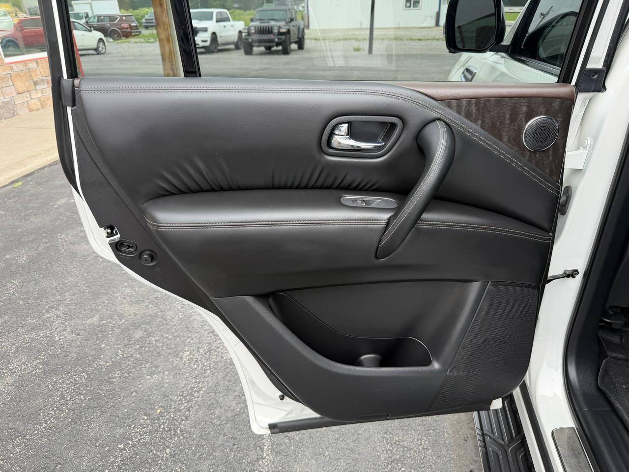 Nissan Armada 4x2 Platinum 2023