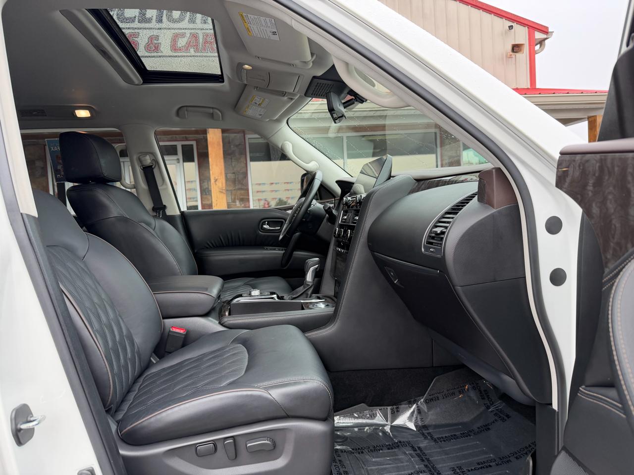 Nissan Armada 4x2 Platinum 2023