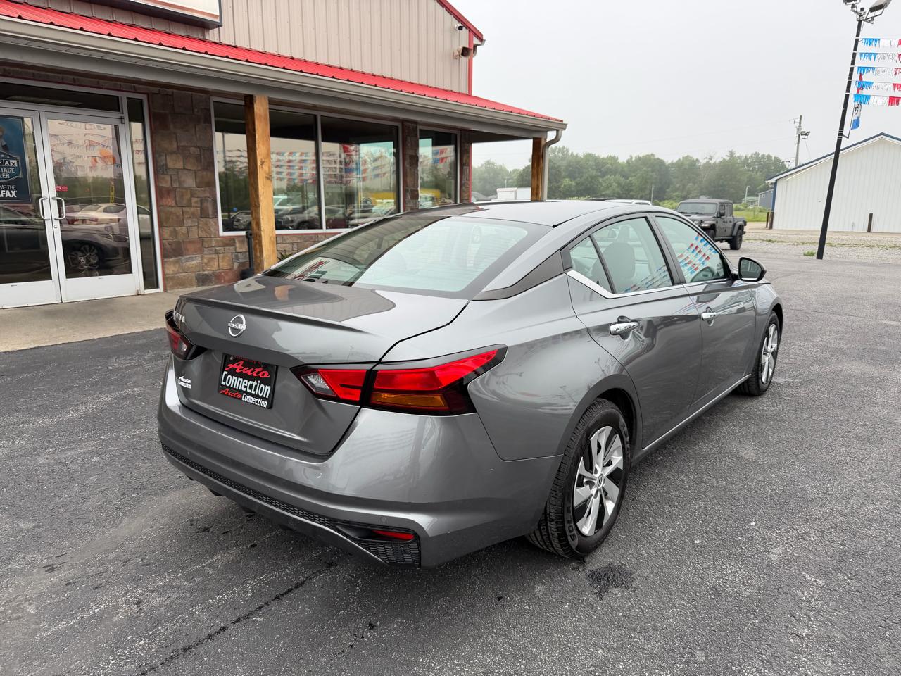 Nissan Altima 2.5 S Sedan 2023