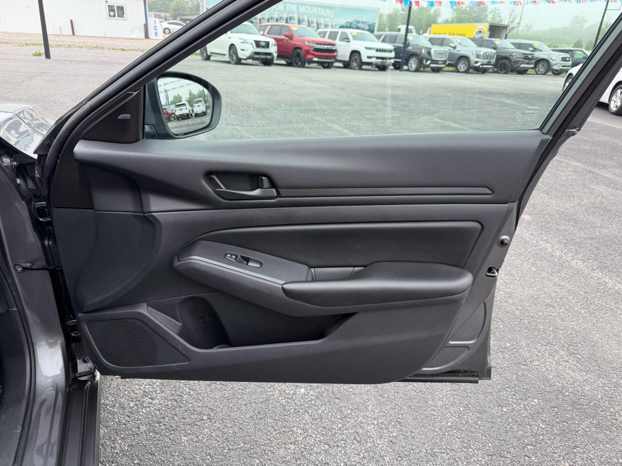 Nissan Altima 2.5 S Sedan 2023