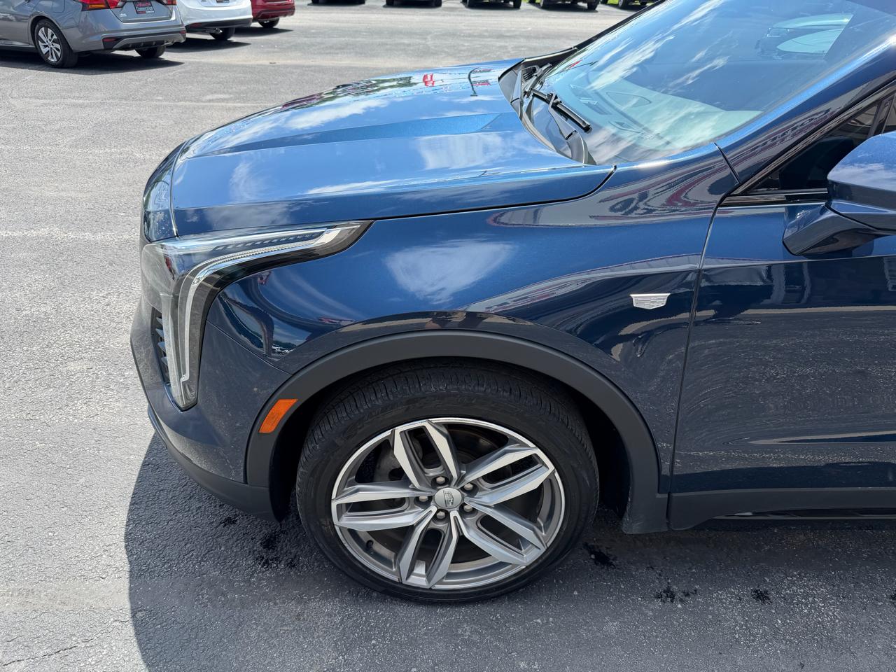 Cadillac XT4 AWD 4dr Sport 2019