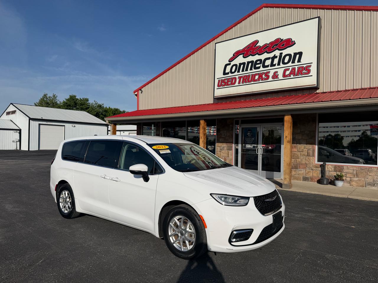 2023 Chrysler Pacifica Touring L FWD
